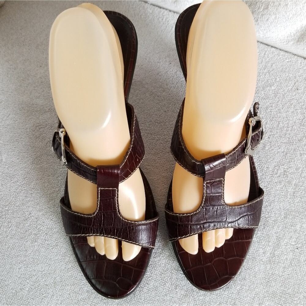 Anne Klein i flex texture leather Zeek sandal - Picture 3 of 8